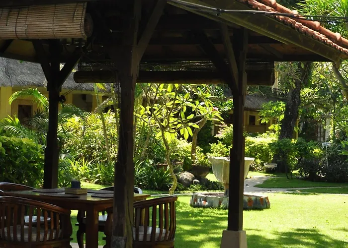 The Sari Hotel 2*